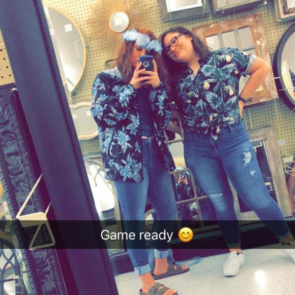 Meet your Posher, Analiese - Picture 1 of 1